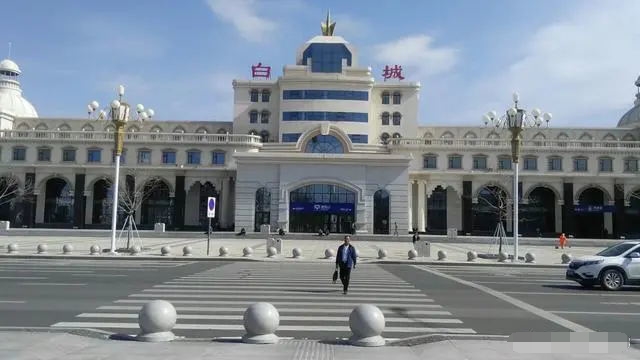 武汉到白城货运公司派搬运/打包装 武汉到白城货运公司派搬运/打包装