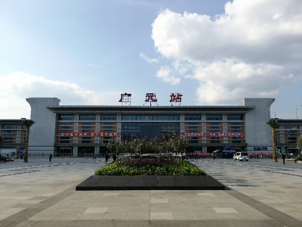 武汉到广元货运公司派搬运/打包装 武汉到广元货运公司派搬运/打包装