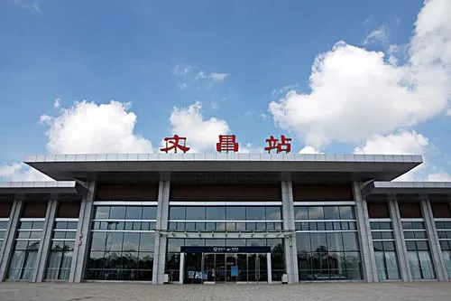 武汉到文昌货运公司派搬运/打包装 武汉到文昌货运公司派搬运/打包装
