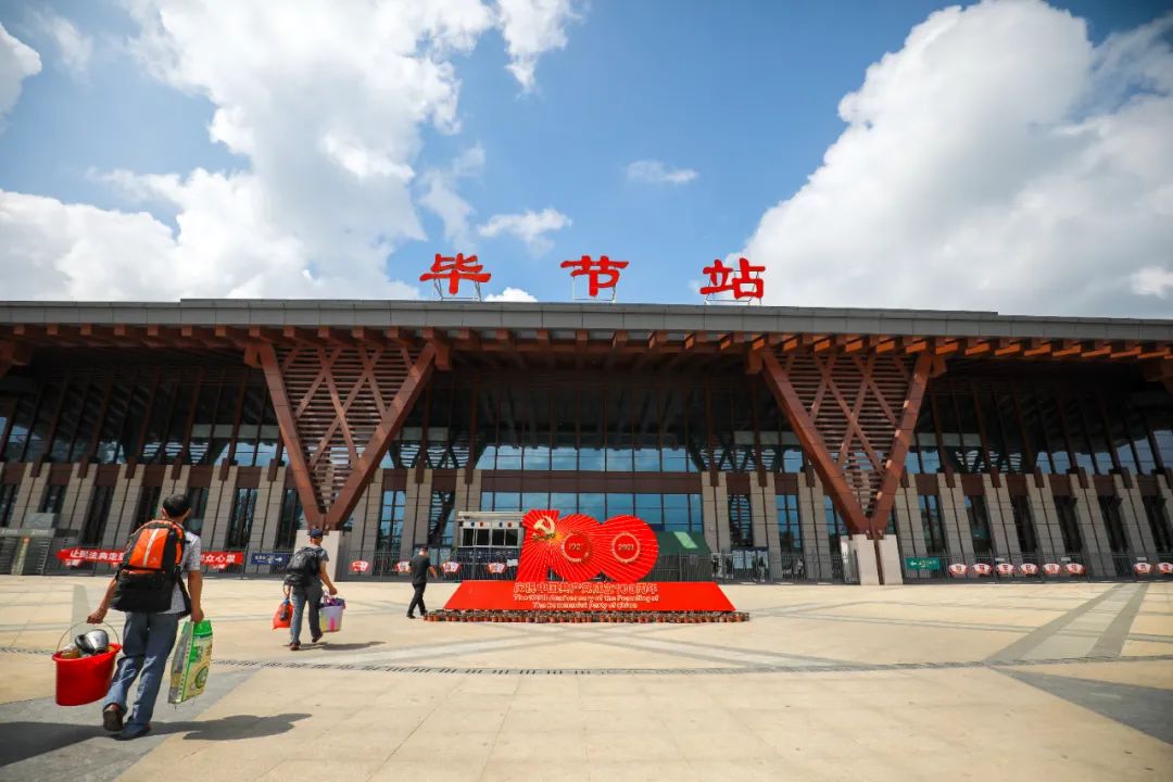 武汉到毕节货运公司派搬运/打包装 武汉到毕节货运公司派搬运/打包装