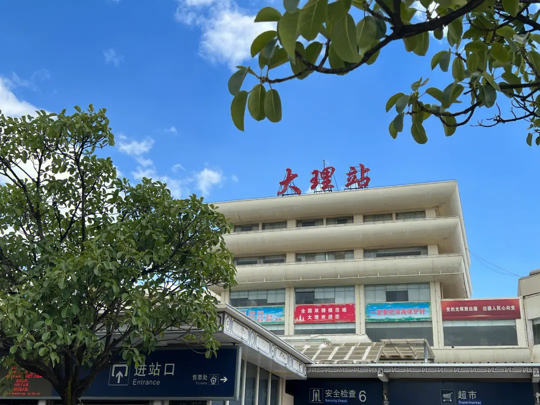 武汉到大理州货运公司派搬运/打包装 武汉到大理州货运公司派搬运/打包装